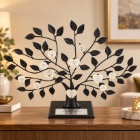 Personalized Family Tree Stand: Silver Plate